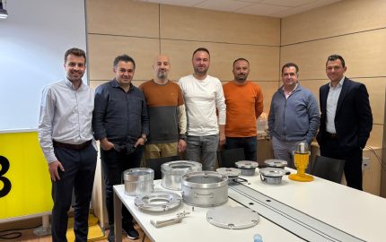 AES training meeting on airfield lighting products