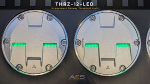 Low protrusion runway fixture light